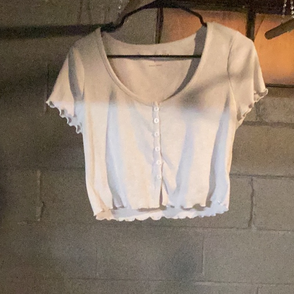 Aeropostale white button up cropped shirt